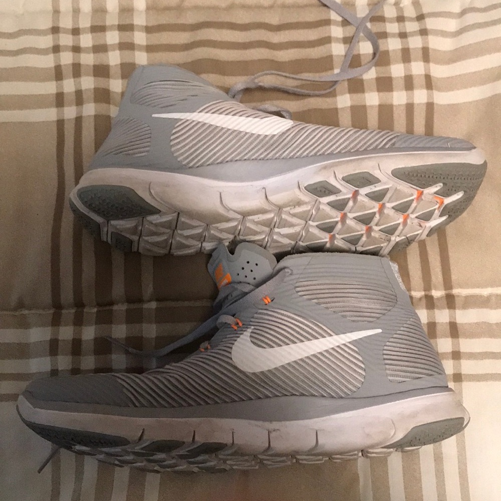Nike training shoes ⭐️ 2 for $15